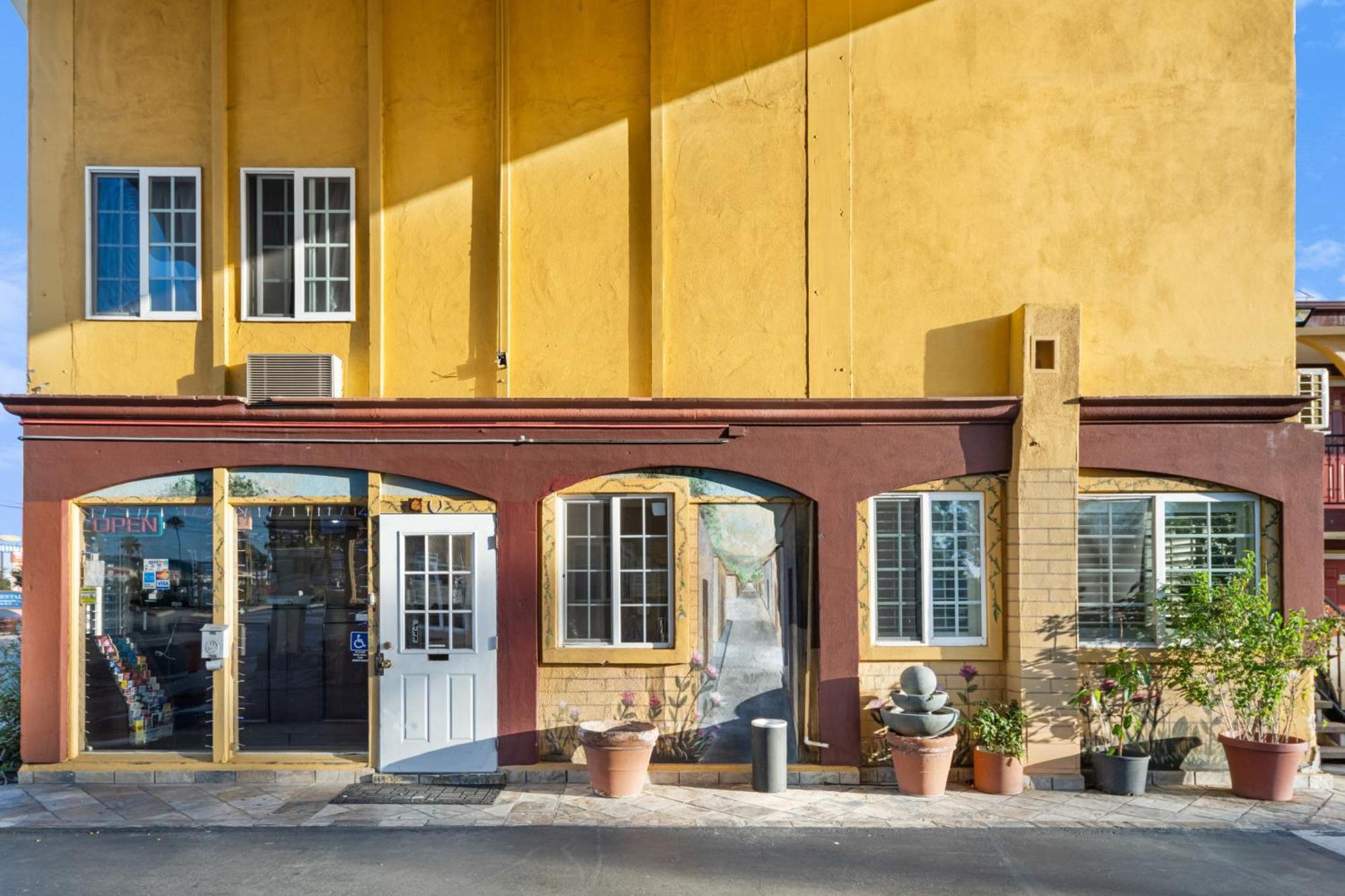 Sky Palm Motel - Orange Exterior foto